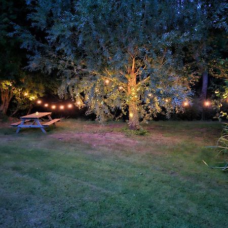 Peppercorn Pod At Beck House Glamping Hotel Salmonby ภายนอก รูปภาพ