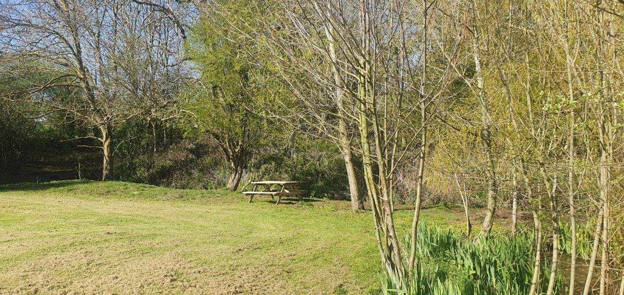 Peppercorn Pod At Beck House Glamping Hotel Salmonby ภายนอก รูปภาพ