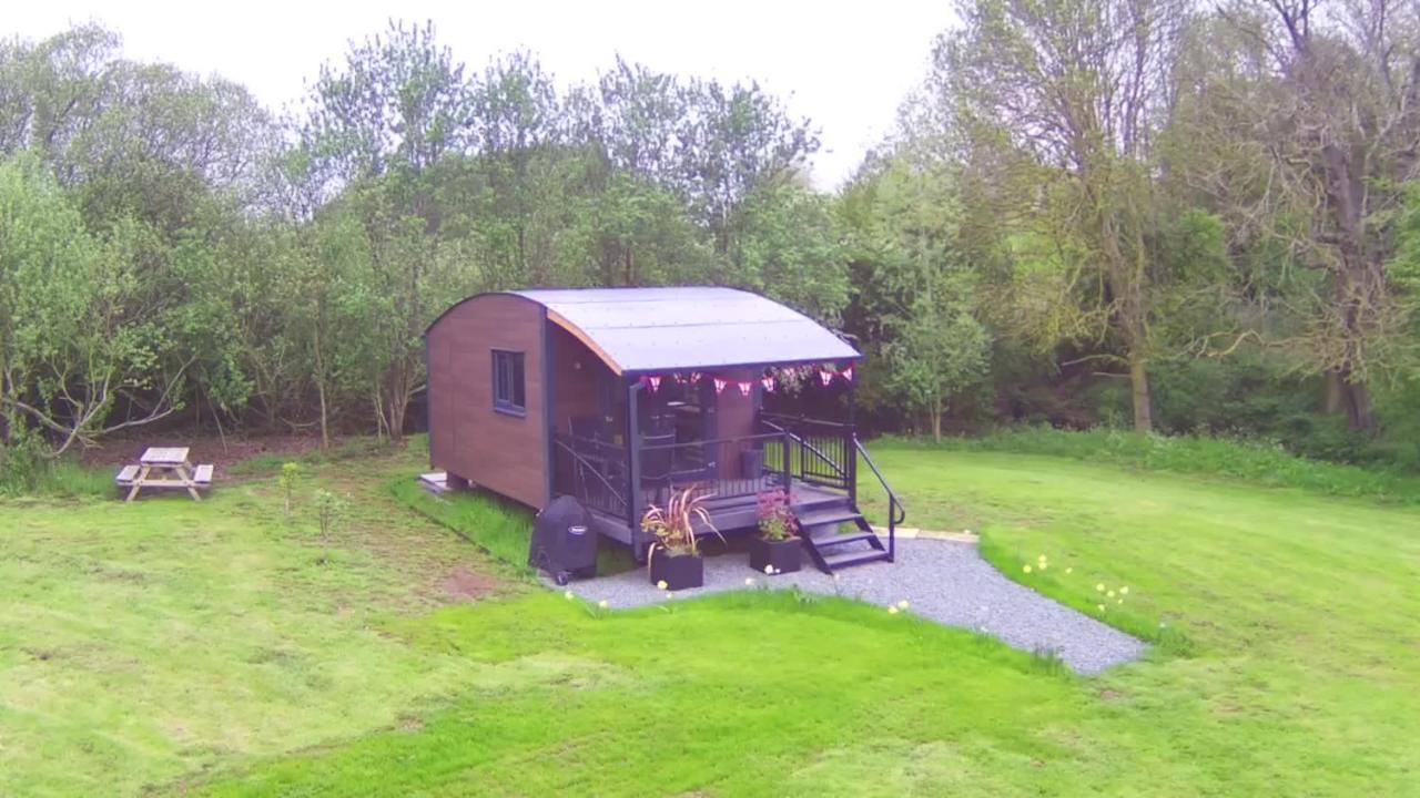 Peppercorn Pod At Beck House Glamping Hotel Salmonby ภายนอก รูปภาพ